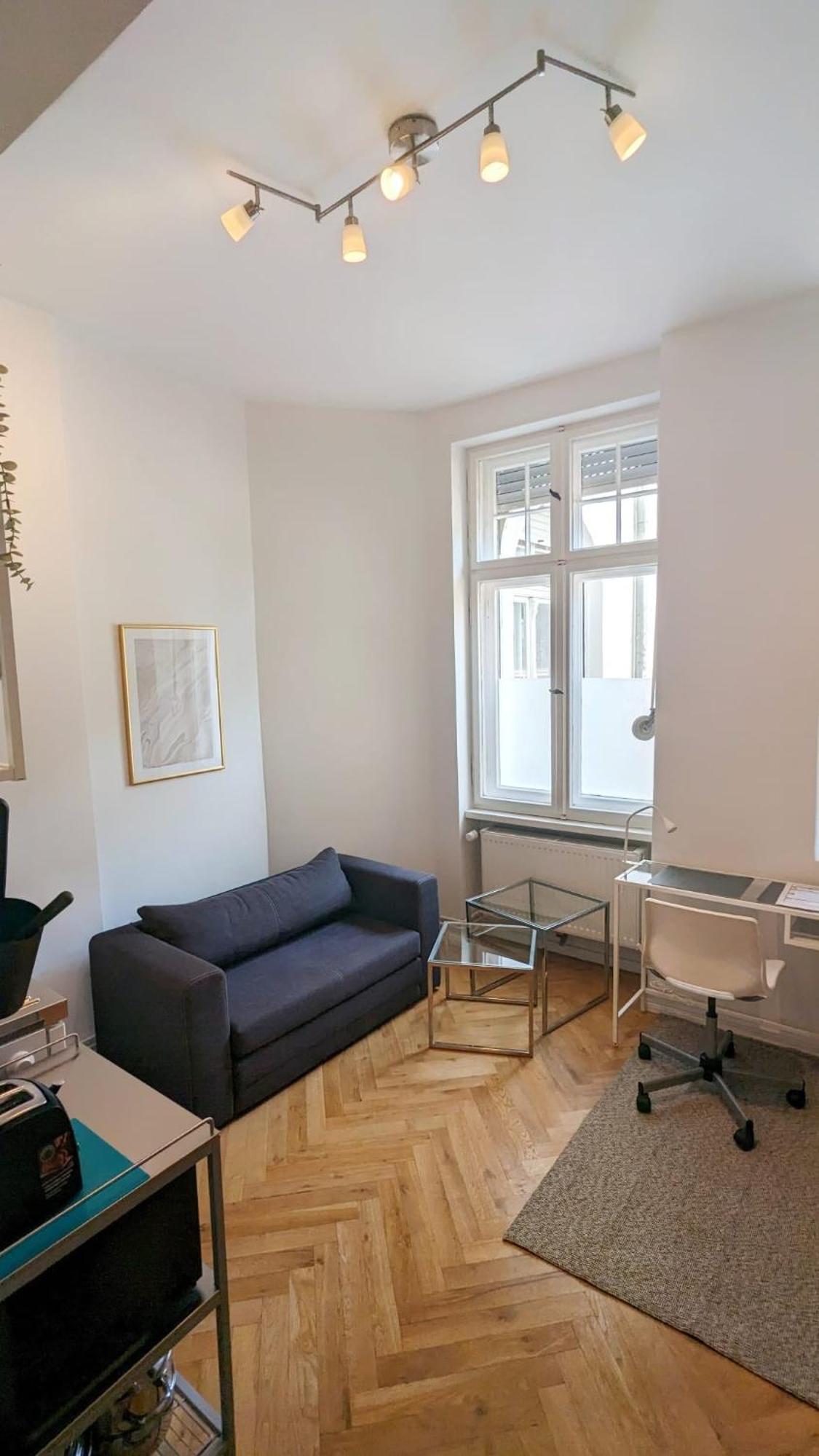 Central, Cozy, Designed 1-br At Akazienkiez Apartment Berlin